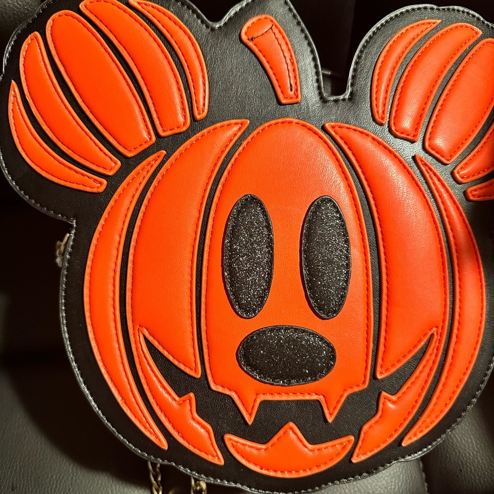 Skinnydip x Disney- Mickey Mouse Halloween Pumpkin Crossbody Bag (NWT)